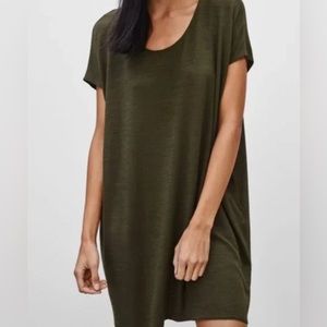 Aritzia Wilfred Free Lorelei Shift Dress